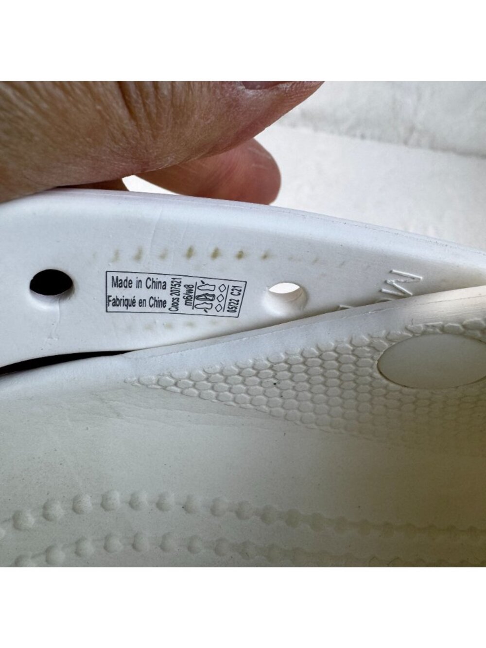 Crocs Classic Mega Crush Clog White 2.4" Platform Sandals Womens 8 Mens 6 - Picture 5 of 9